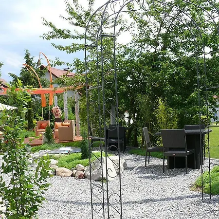 Hellers Twenty Four I -24h-check-in- 3* Friedrichshafen
