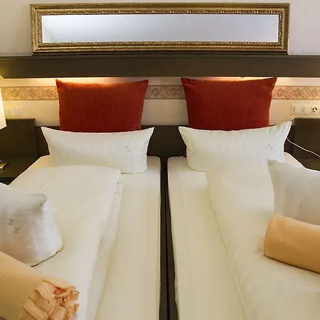 Hellers Twenty Four I -24h-check-in- フリードリヒスハーフェン