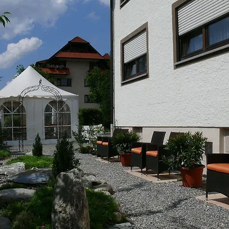 Hellers Twenty Four I -24h-check-in- 3* Friedrichshafen