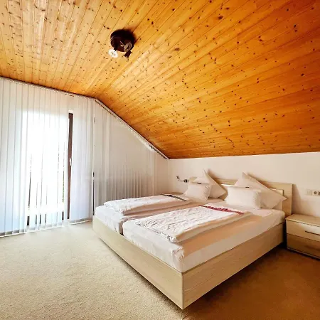 Hellers Twenty Four I -24h-check-in- Hotel 3*