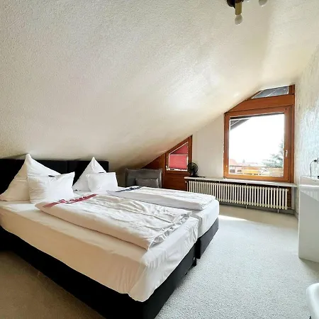 Hellers Twenty Four I -24h-check-in- Hotel 3*