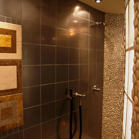 Hellers Twenty Four I -24h-check-in- 腓特烈港