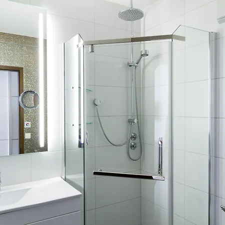 Hotell Hellers Twenty Four I -24h-check-in- Friedrichshafen