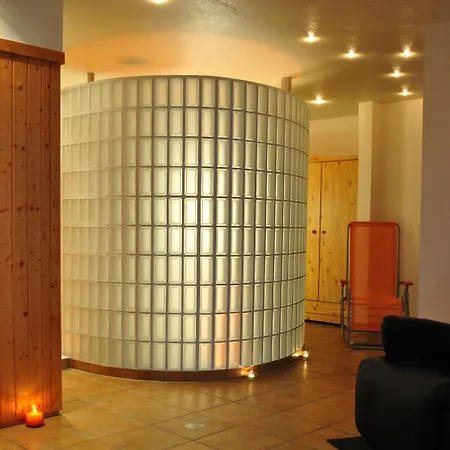 Hellers Twenty Four I -24h-check-in- Hotel Friedrichshafen