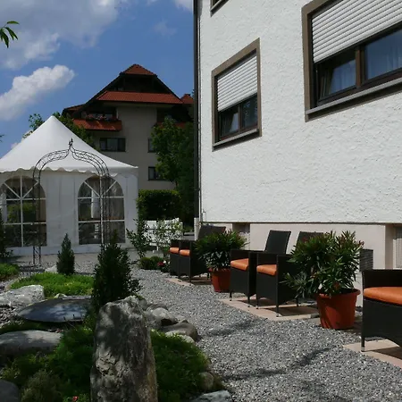 Hellers Twenty Four I -24h-check-in- 3*