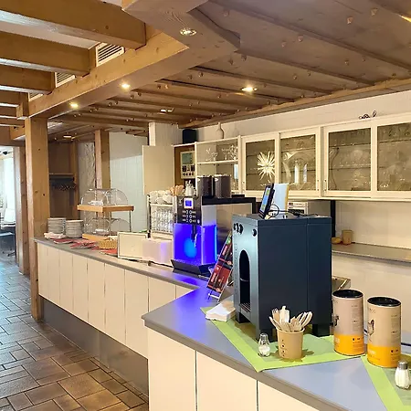 Hellers Twenty Four I -24h-check-in- 3*