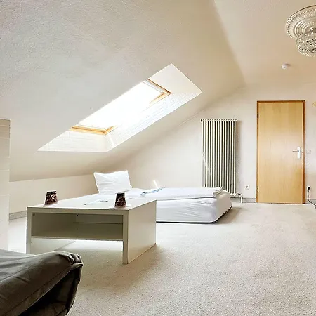 Hellers Twenty Four I -24h-check-in- 3* Friedrichshafen