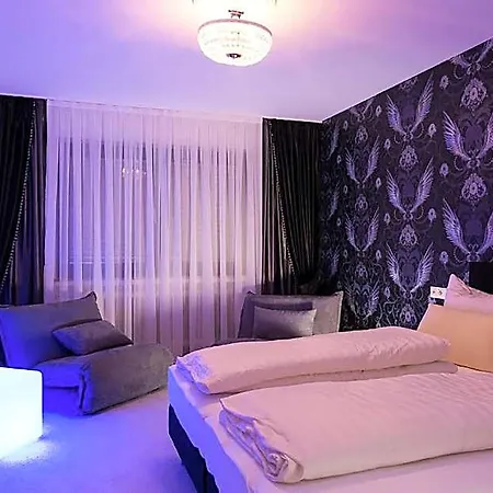 Hotel Hellers Twenty Four I -24h-check-in- Friedrichshafen
