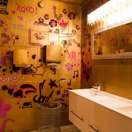 Hellers Twenty Four I -24h-check-in- 3*