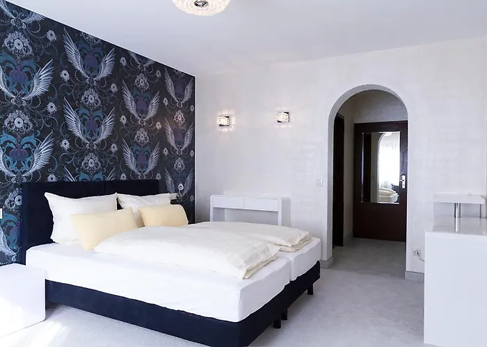 Hellers Twenty Four I -24h-check-in- Hotell 3*